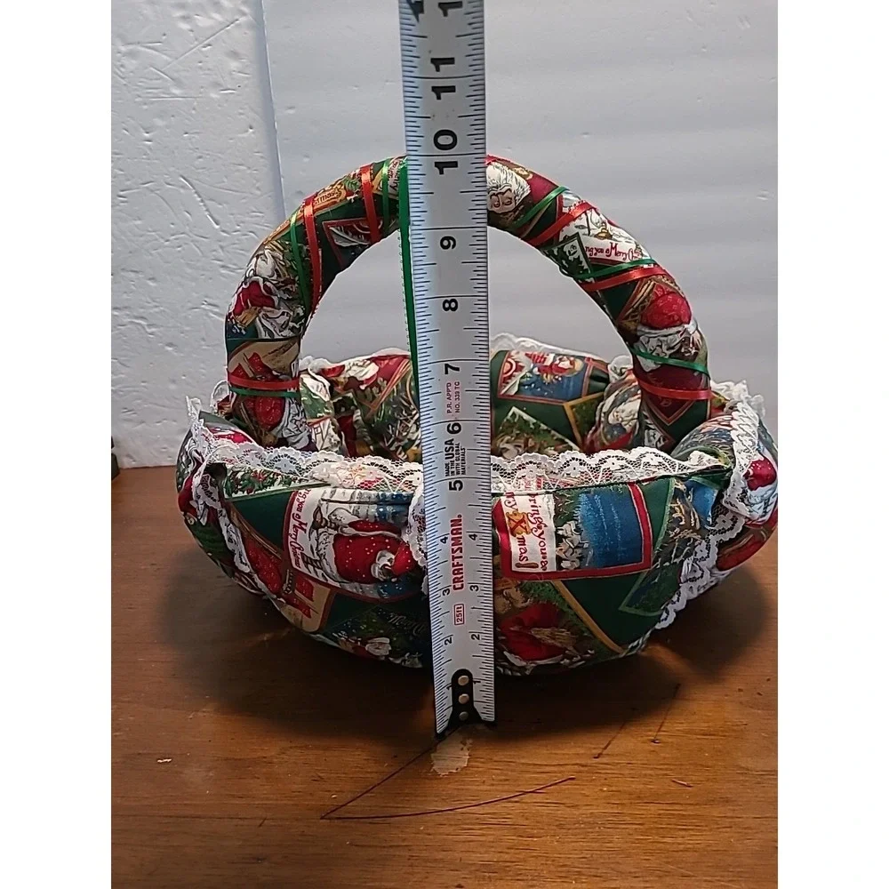 Vintage Handmade Quilted Christmas Basket Cotton‎ & Lace Santa Claus 13